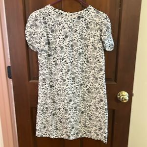 LOFT black and white floral puff sleeve shift dress 0